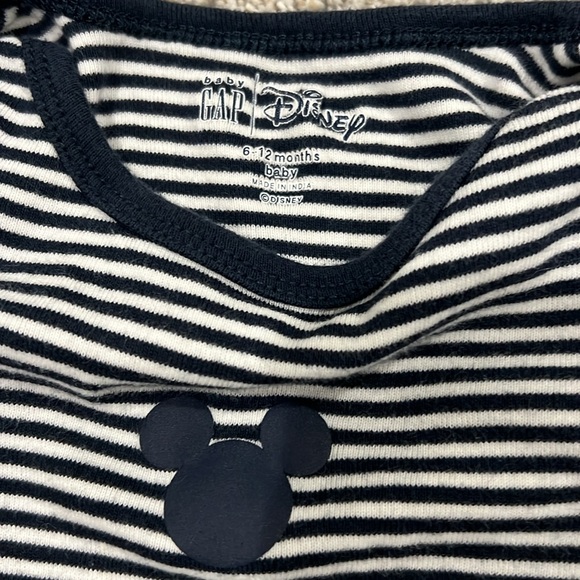 Baby Gap Disney body suit pants set, 6-12 months - Picture 3 of 4